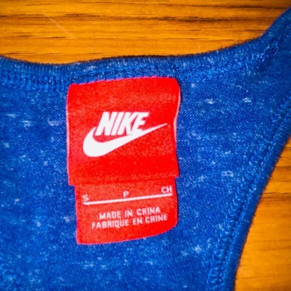Womens Nike Tank Top - Picture 4 of 4